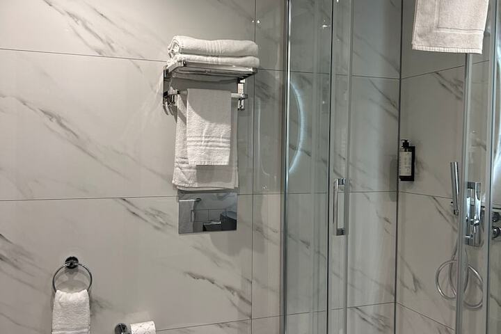 Room 78 of 105