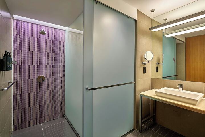 Clean Restrooms