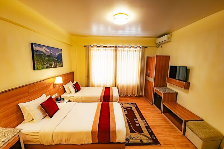 Room 8 of 73
