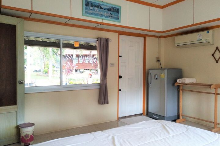 Room 5 of 15