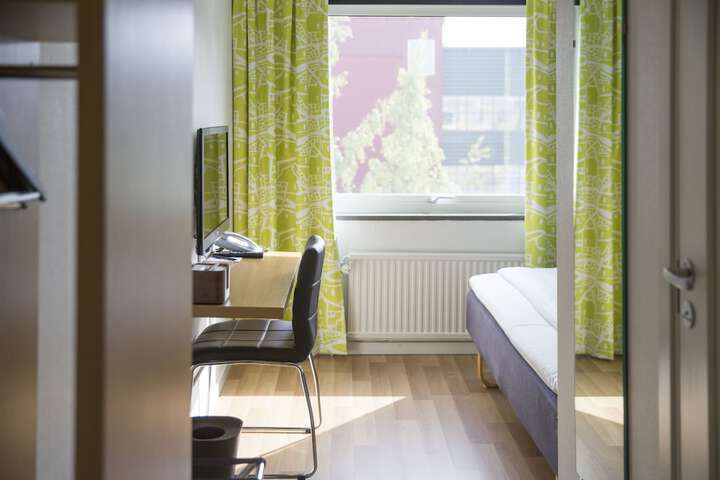Room 7 of 91