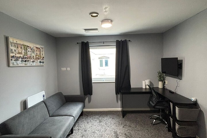 Room 12 of 15