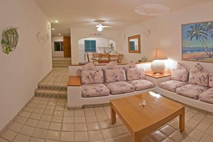 Room 13 of 46