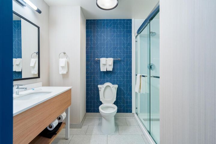 Bathroom shower
