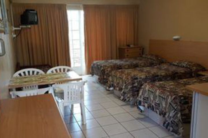 Room 16 of 48