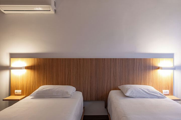Room 12 of 24