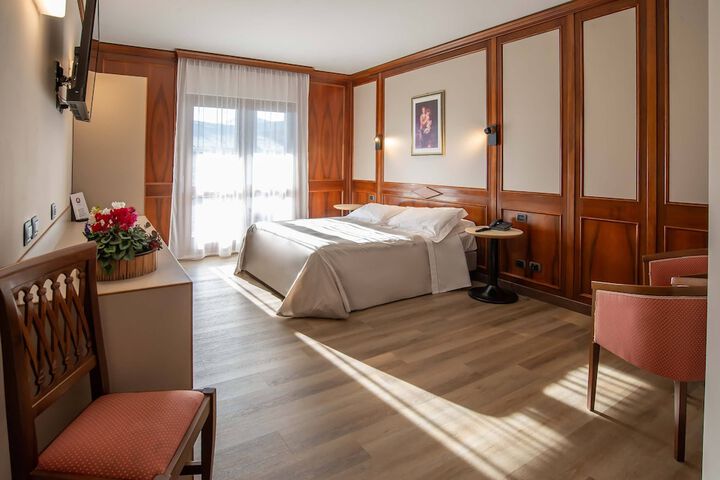 Room 40 of 99