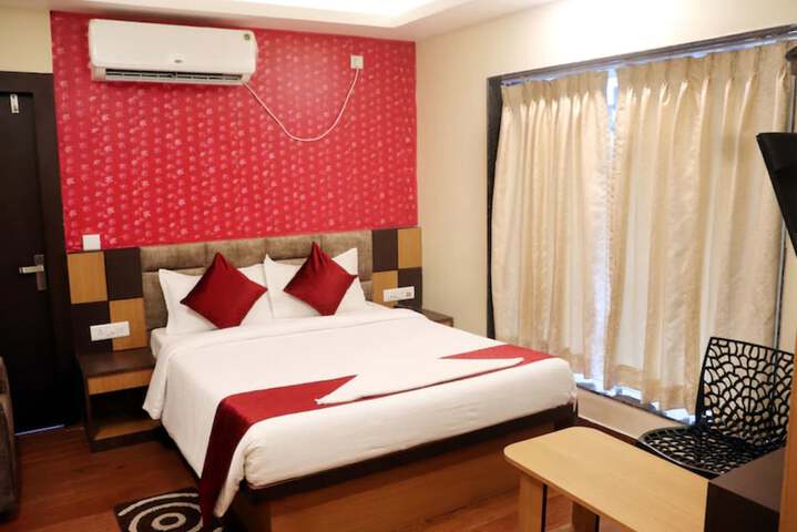 Room 4 of 11