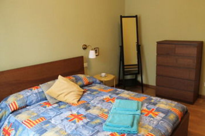 Room 172 of 499