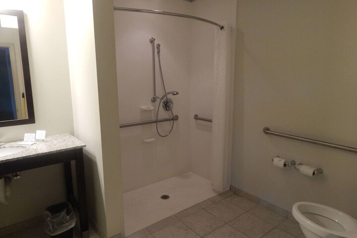 Room 21 of 46
