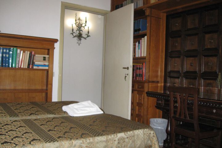 Room 7 of 23