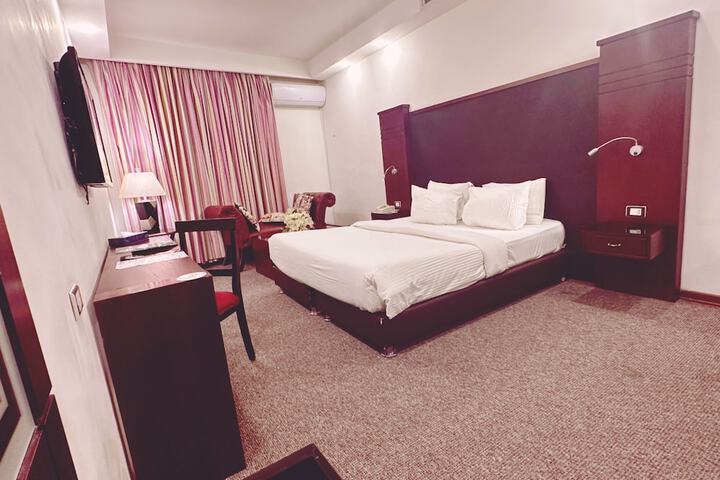 Room 16 of 59