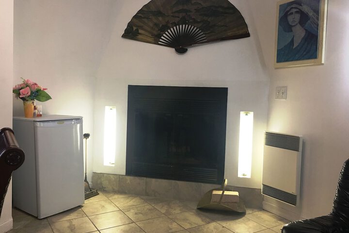 Room 17 of 38