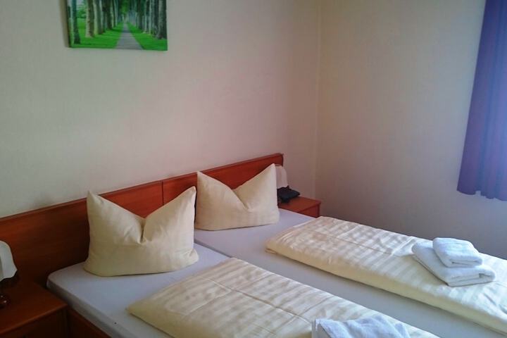 Room 3 of 36