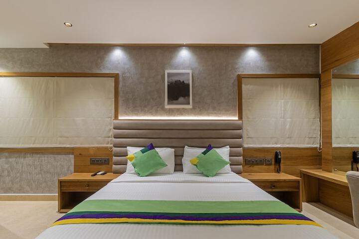 Room 20 of 35