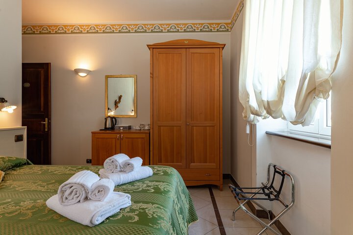 Room 17 of 55