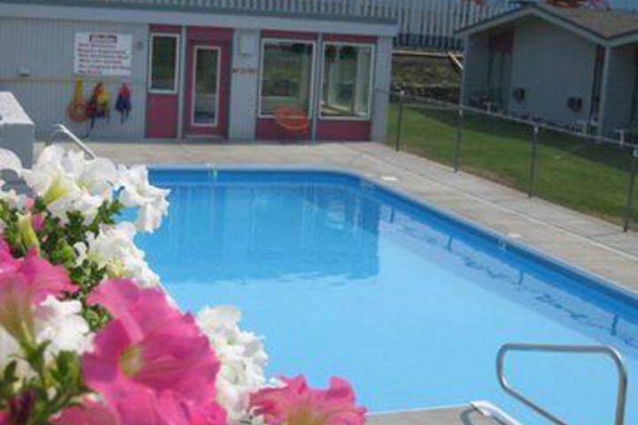 Pool 40 of 42