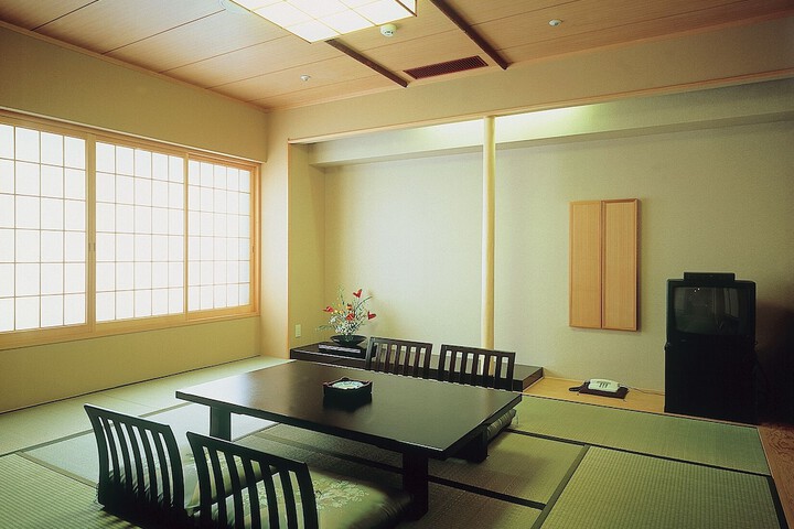 Room 19 of 93