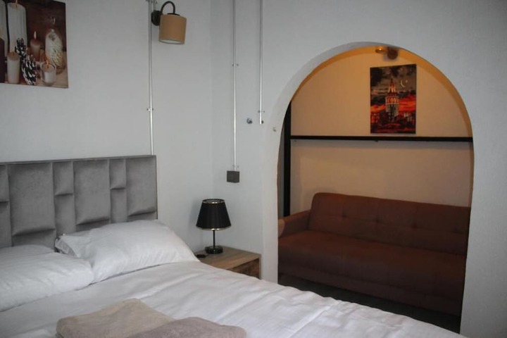 Room 8 of 20