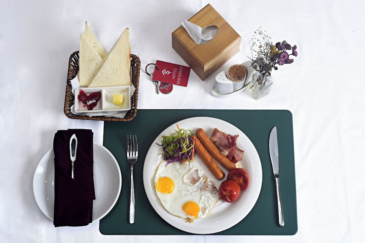 Breakfast/Coffee Service 99 of 121