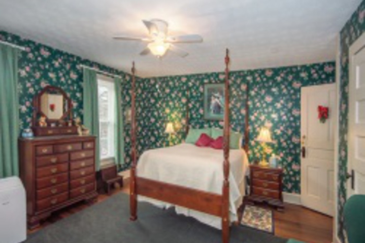Room 31 of 84
