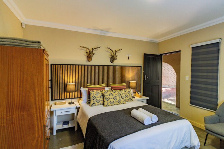 Room 5 of 42