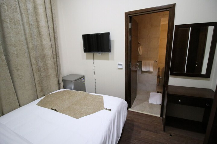 Room 9 of 59