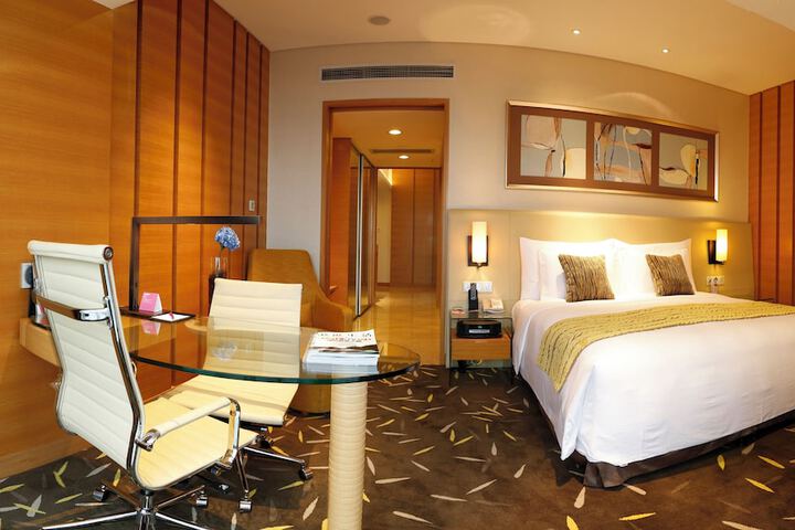 Room 19 of 85