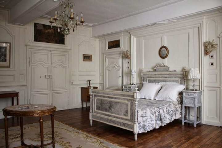 Room 5 of 27