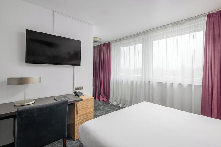 Room 28 of 139