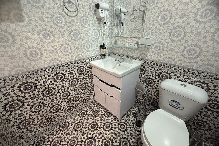 Room 78 of 107