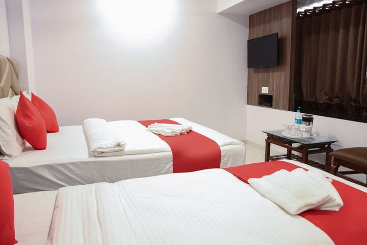 Room 16 of 36