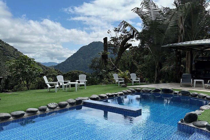 Pool 27 of 75