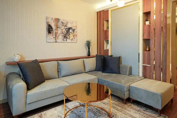 Room 12 of 22