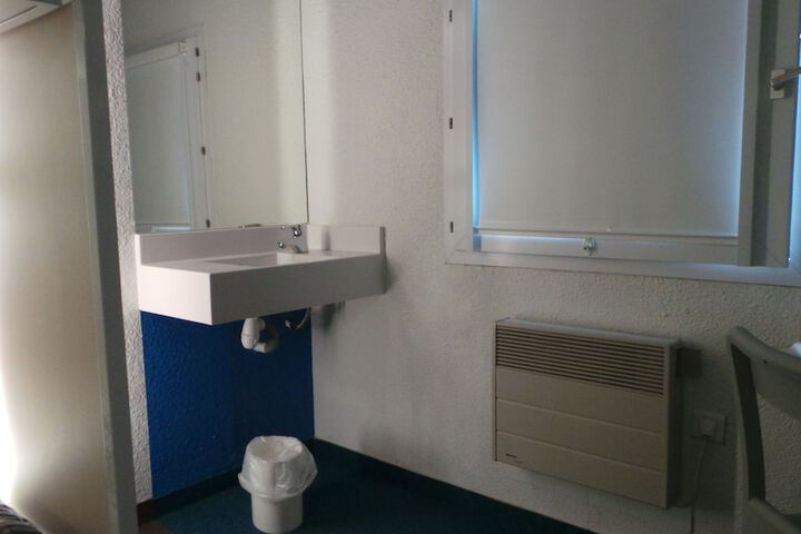 Room 3 of 18