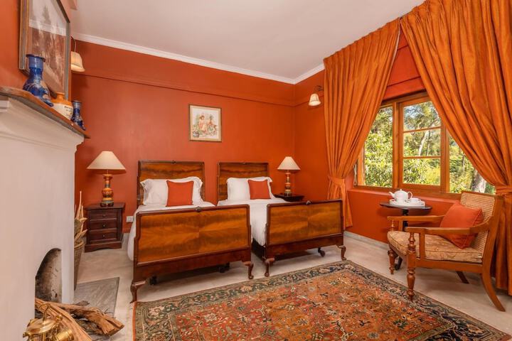 Room 8 of 54