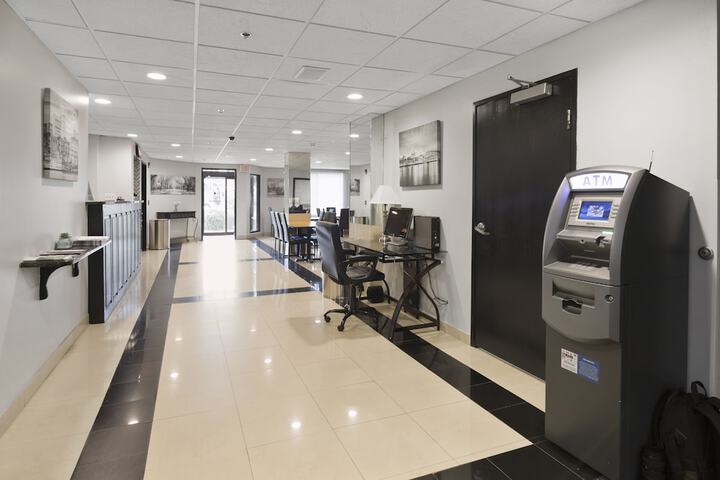 ATM/banking on site