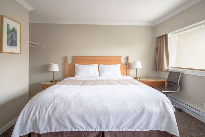 Room 8 of 37