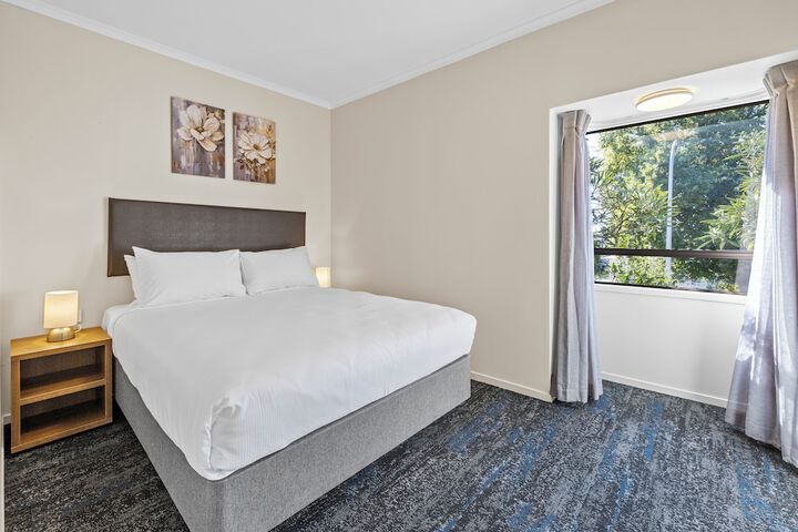 Room 18 of 65