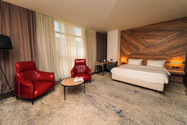 Room 26 of 75