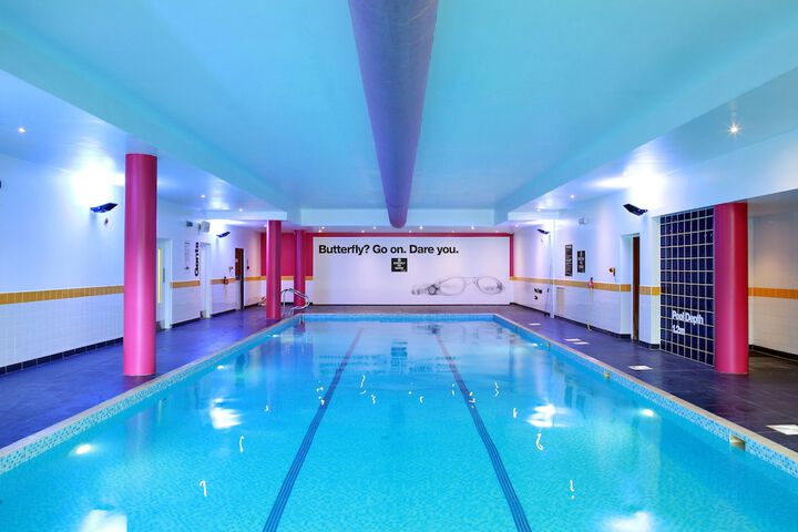 Pool Hotel