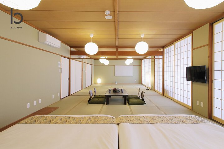 Room 28 of 219