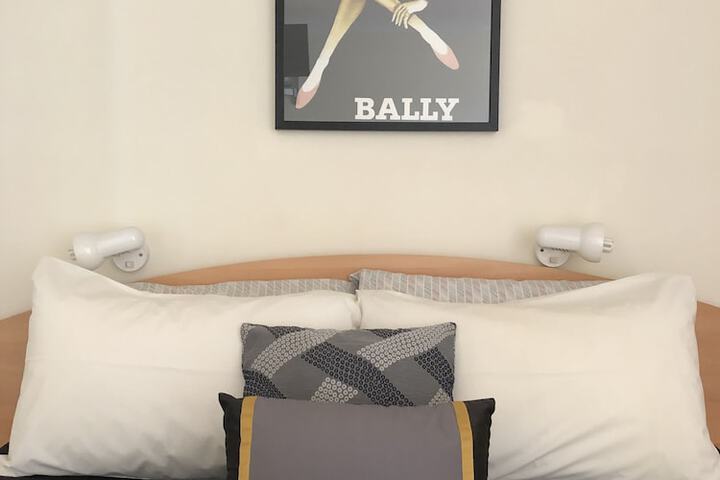 Room 11 of 52