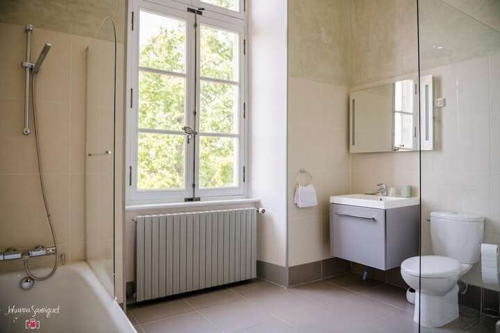 Room 10 of 17