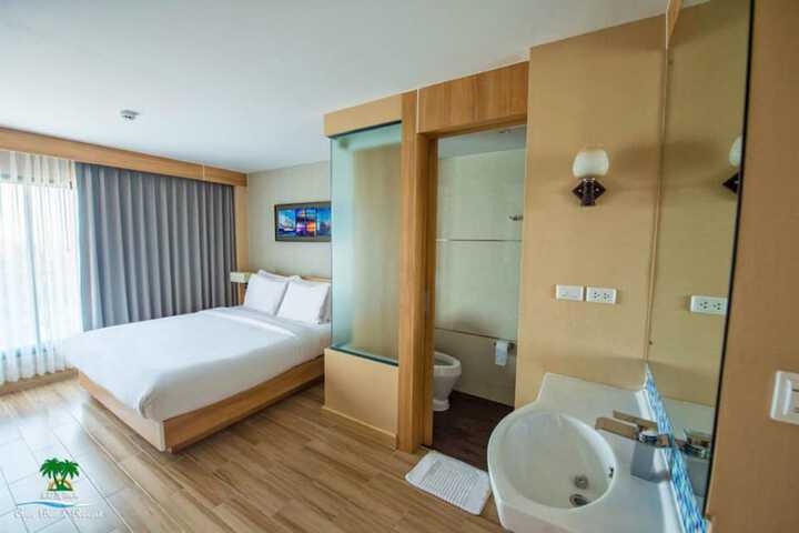 Room 8 of 23