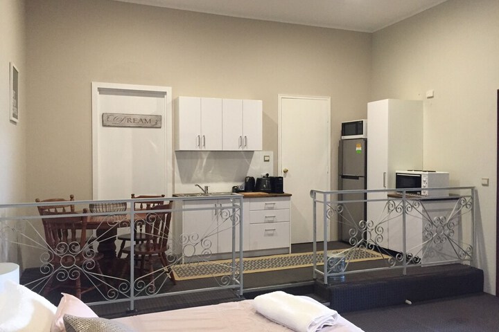 Room 8 of 29