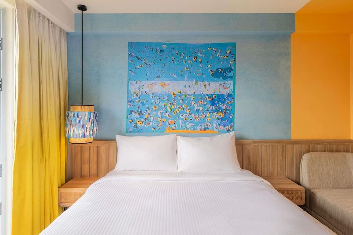 Room 4 of 44