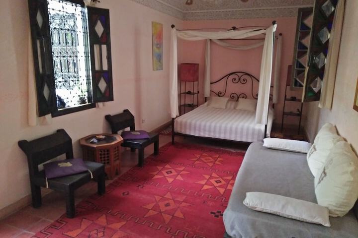 Room 6 of 38