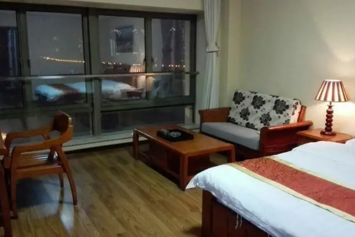 Room 3 of 14