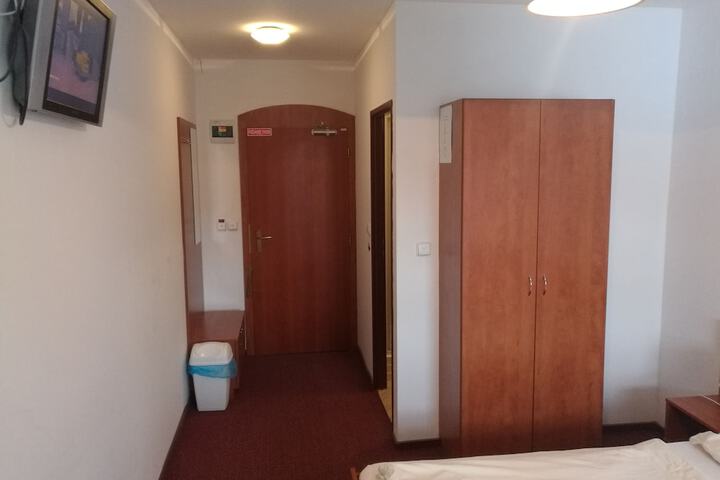 Room 45 of 52